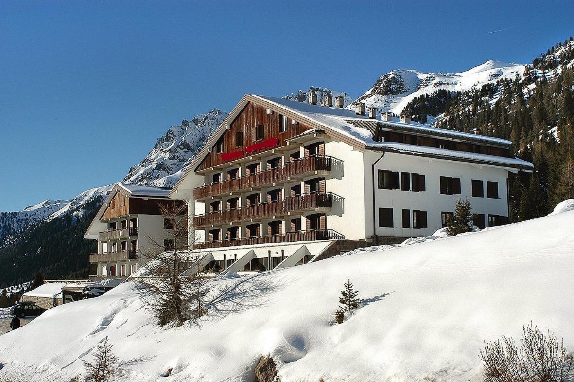 Appartamento Ab Passo San Pellegrino Eksteriør bilde